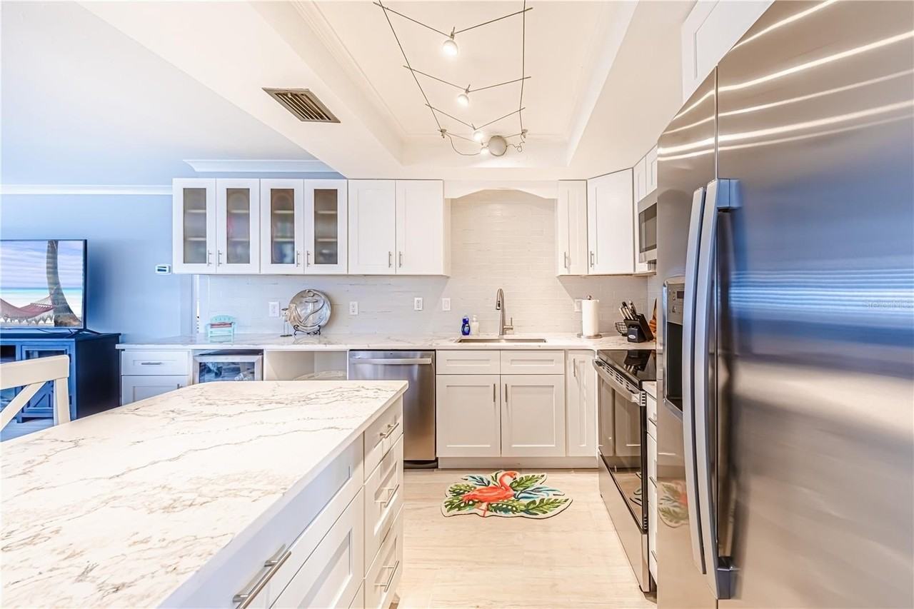 616 Flamingo Dr #102 - Photo 4 of 39