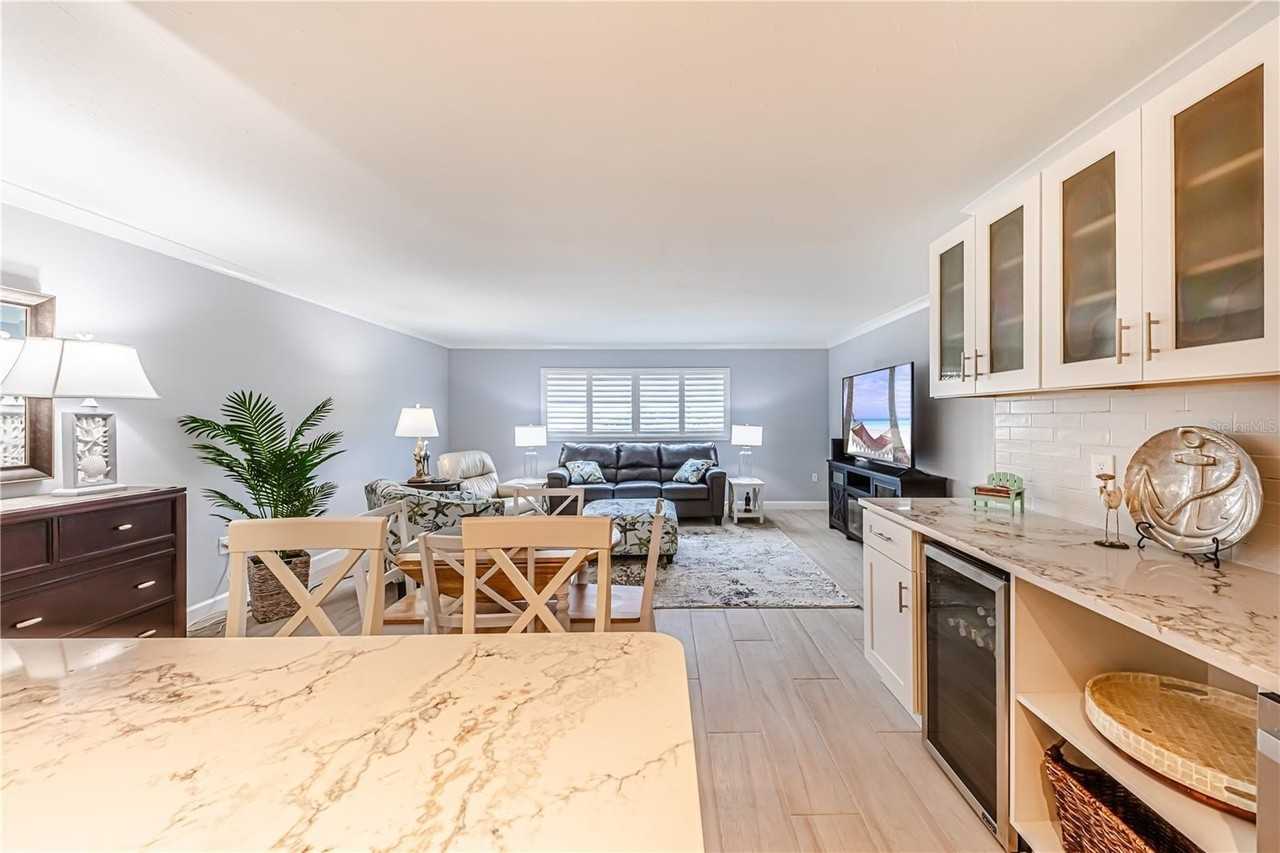 616 Flamingo Dr #102 - Photo 7 of 39