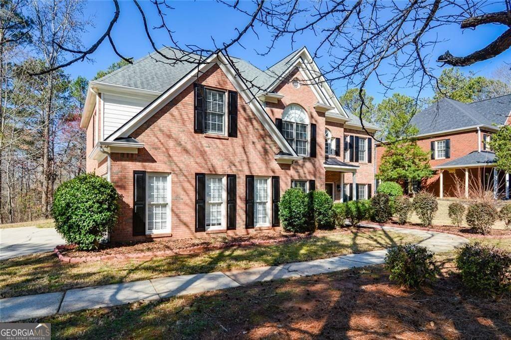 305 Collegiate Dr - Photo 3 of 50