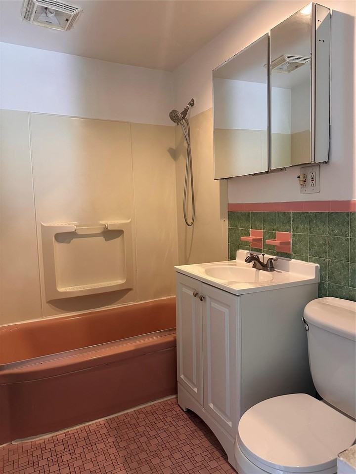 1239 4th St - Photo 7 of 7