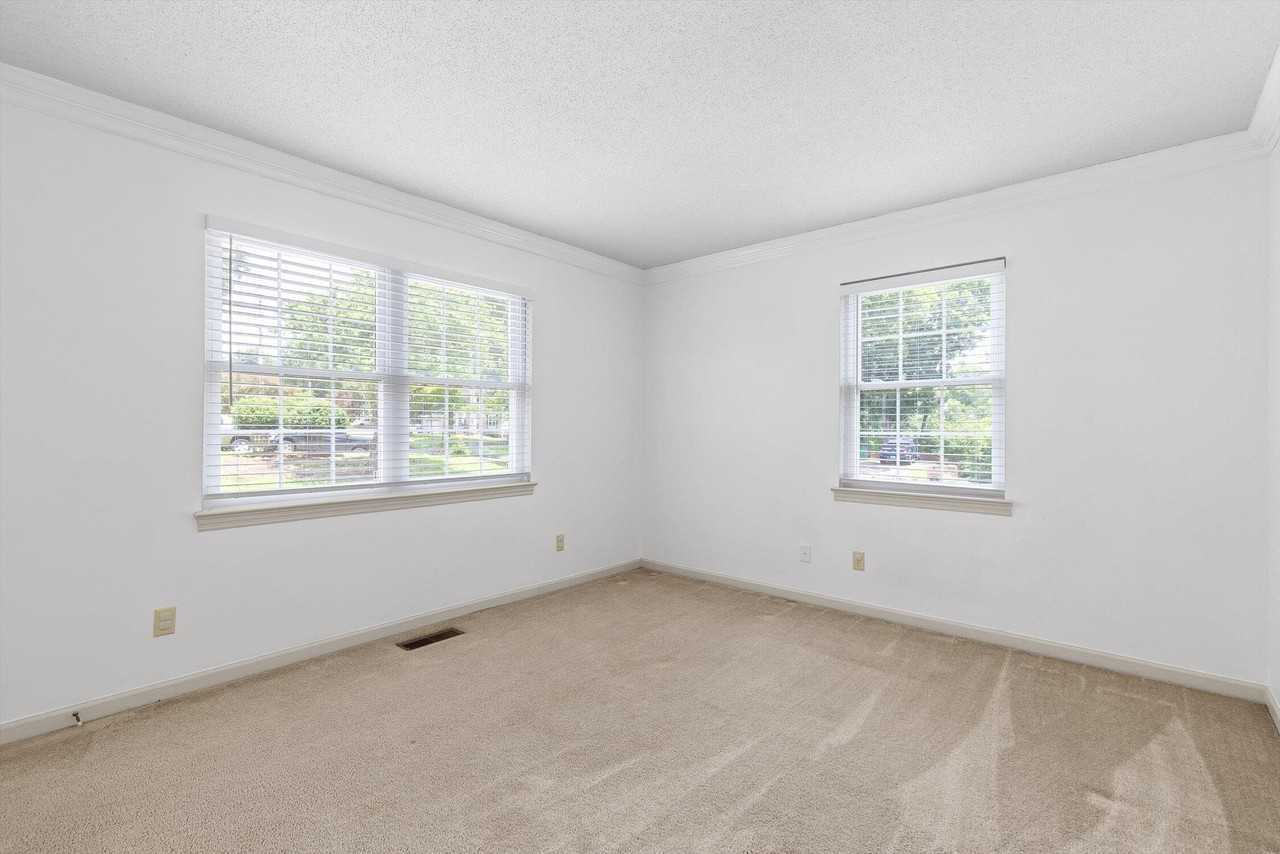 6419 Harbor Master Dr - Photo 5 of 50