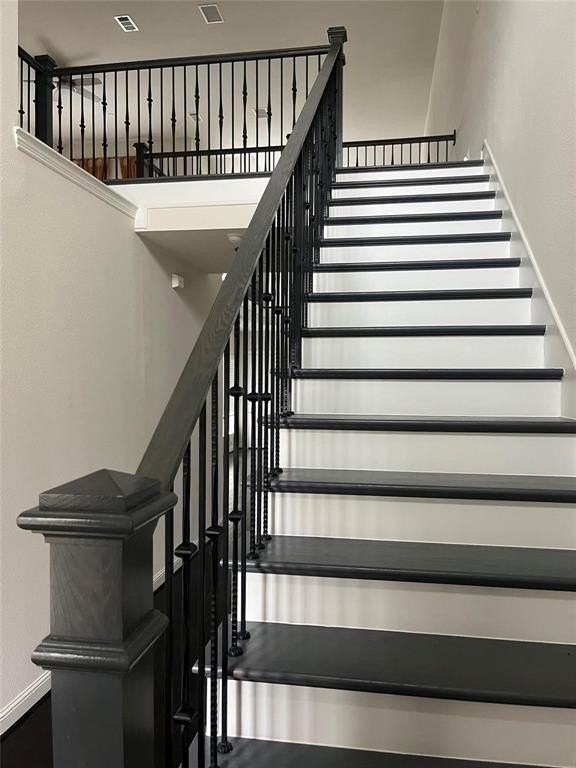 4909 Shore Crest Dr - Photo 5 of 19