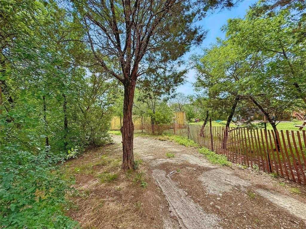 4344 Blue Lake Ct - Photo 7 of 18