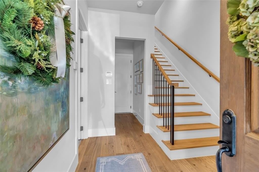 69 Cortes Dr - Photo 4 of 39