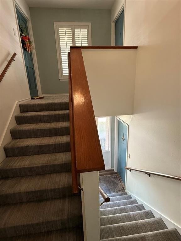 8604 Baltimore Dr #5 - Photo 3 of 12