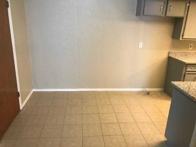 4025 Ovid Ave - Photo 7 of 12