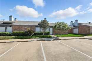 644 Bellaire Dr #B - Photo 1 of 1
