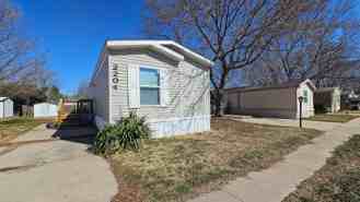 2204 E Lockwood St - Photo 1 of 1