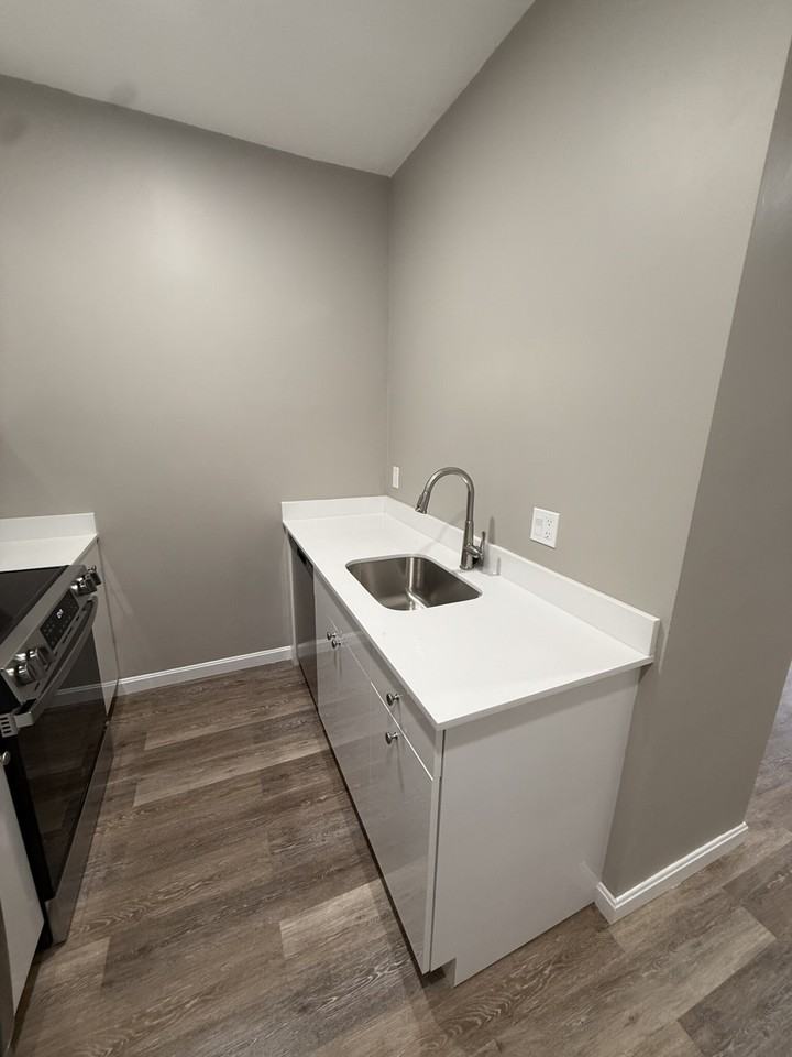 50 Evergreen St #12 - Photo 3 of 11