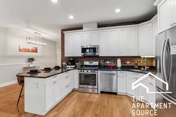 3935 S Wells St #1 - Photo 2 of 20