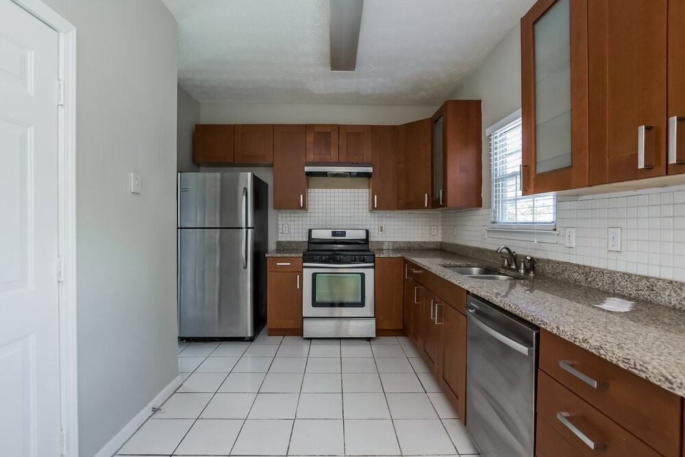 2710 Park Ave - Photo 6 of 15