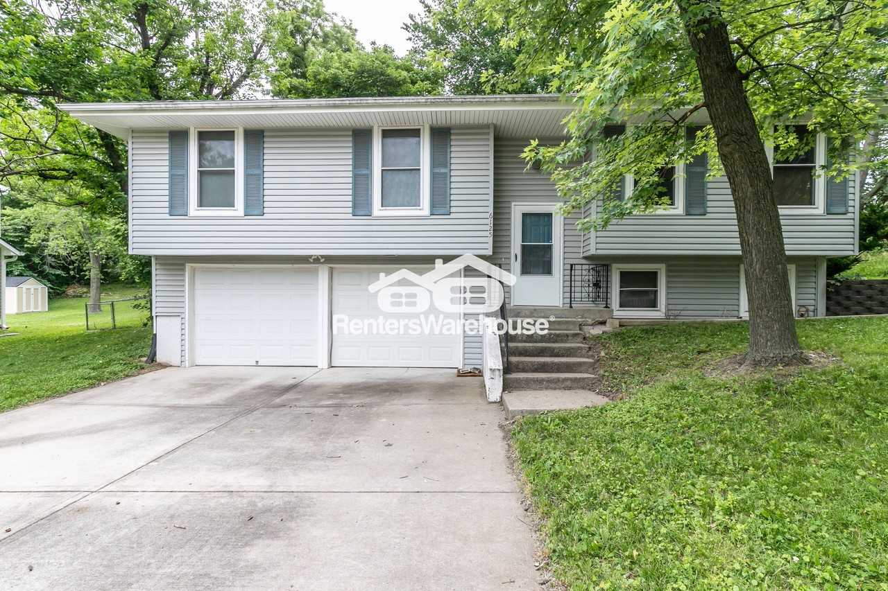 6125 N Baltimore Ave - Photo 2 of 27