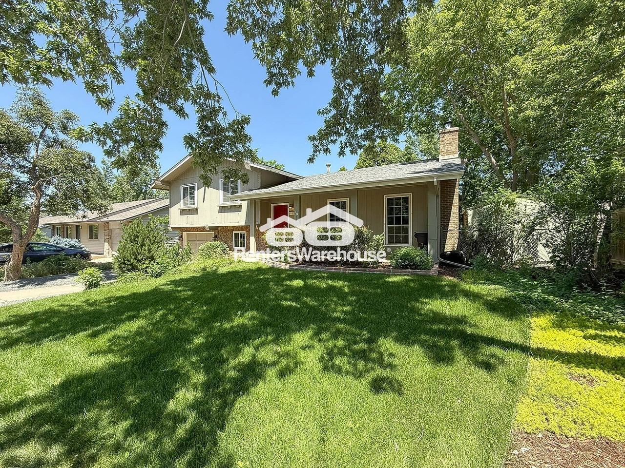 1060 Ithaca Dr - Photo 3 of 29