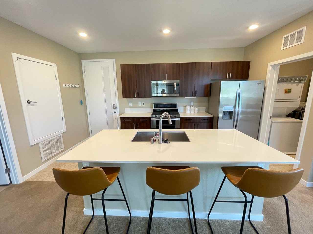 11257 Rainbow Peak Ave #205 - Photo 3 of 18