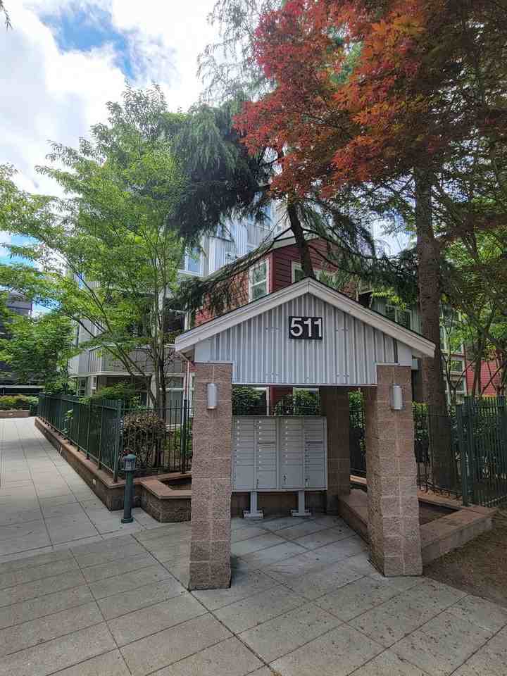511 7th Ave #205