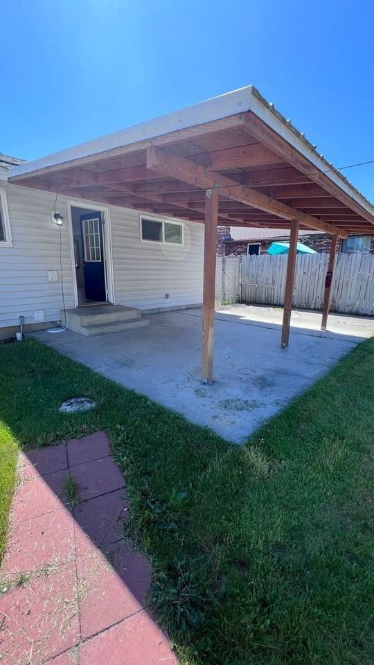 6111 N Standard St - Photo 2 of 26