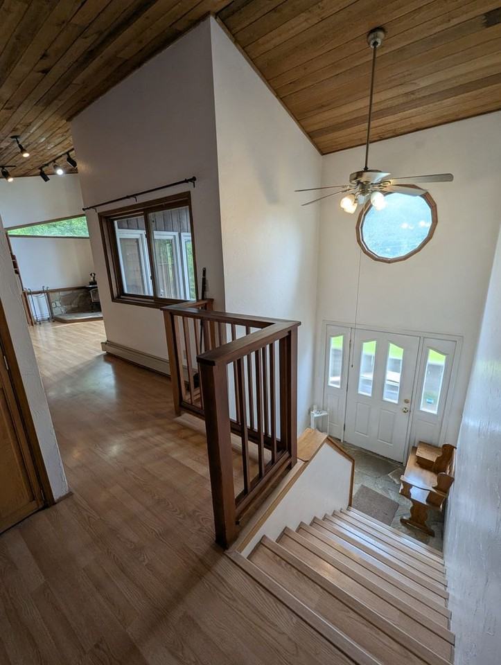 1820 Wickersham Ave - Photo 3 of 28