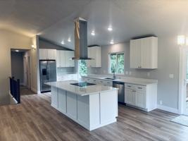 featured image of 3967 Locarno Dr