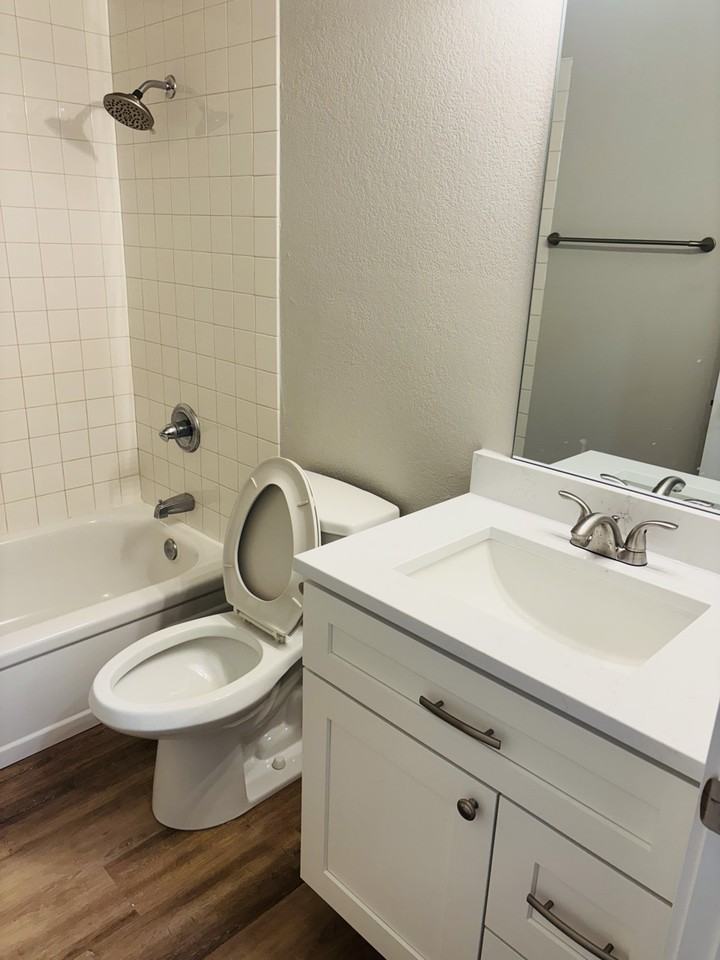 3967 Locarno Dr - Photo 2 of 34