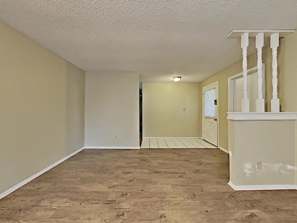 Orangebrook Dr - Photo 2 of 10