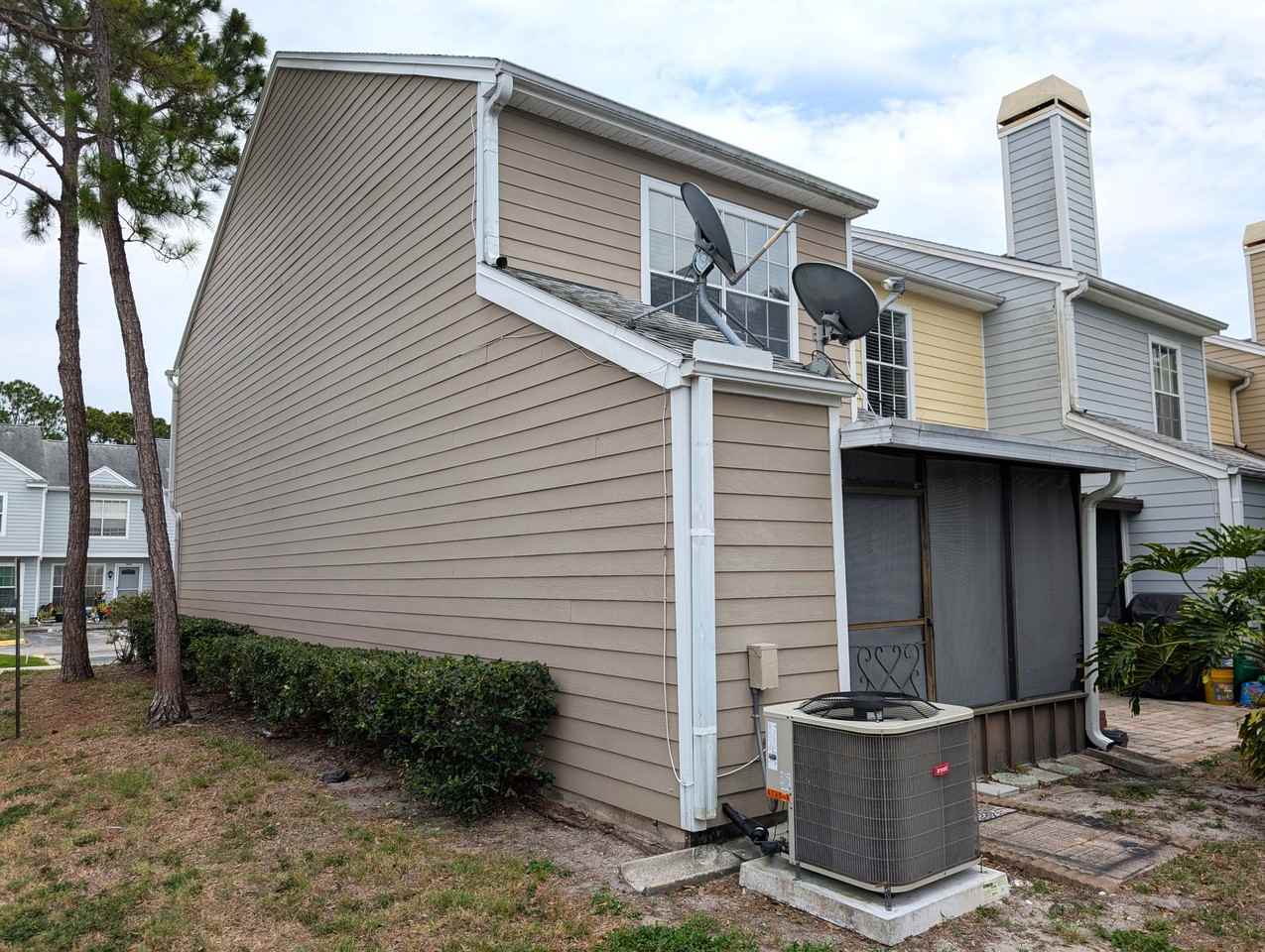 6740 121st Ave #6 - Photo 2 of 20