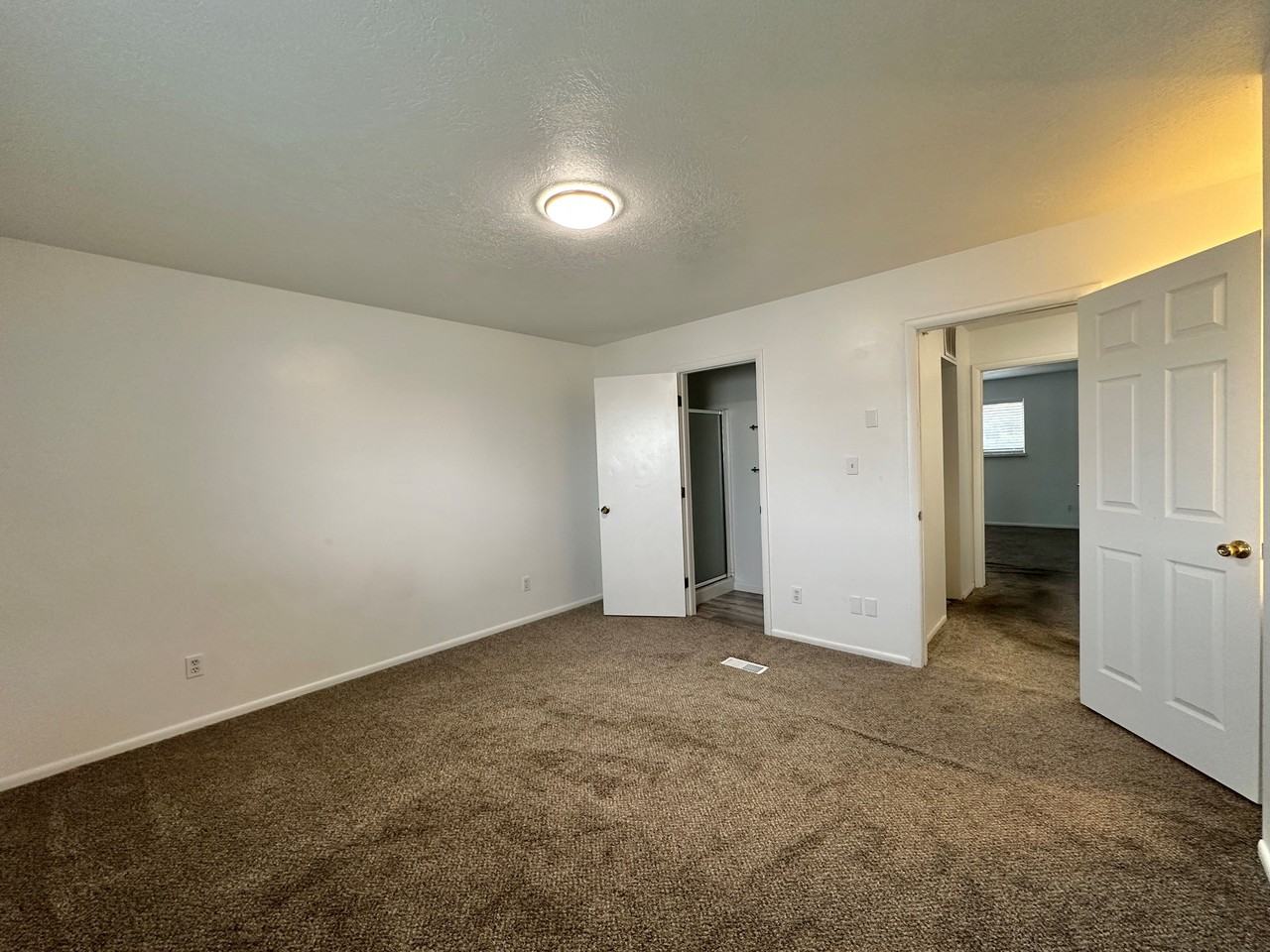 1790 W Harding Ave #2 - Photo 6 of 9