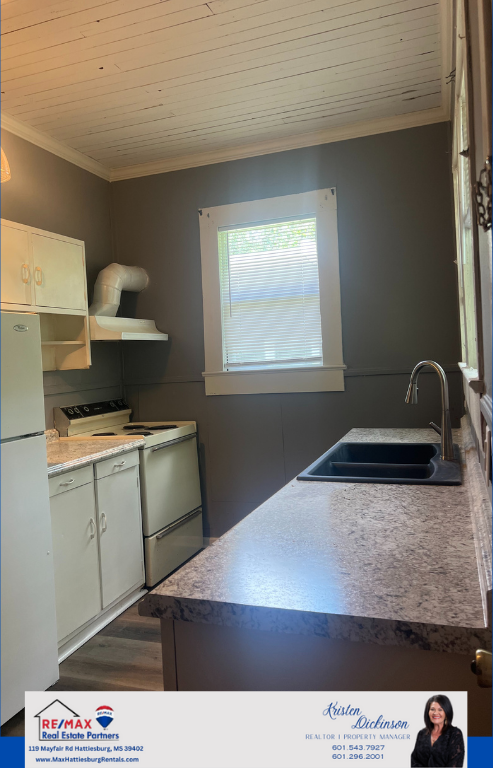 307 Conti St - Photo 3 of 5