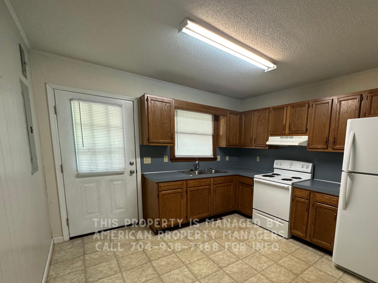 132 Crest Cir - Photo 2 of 7