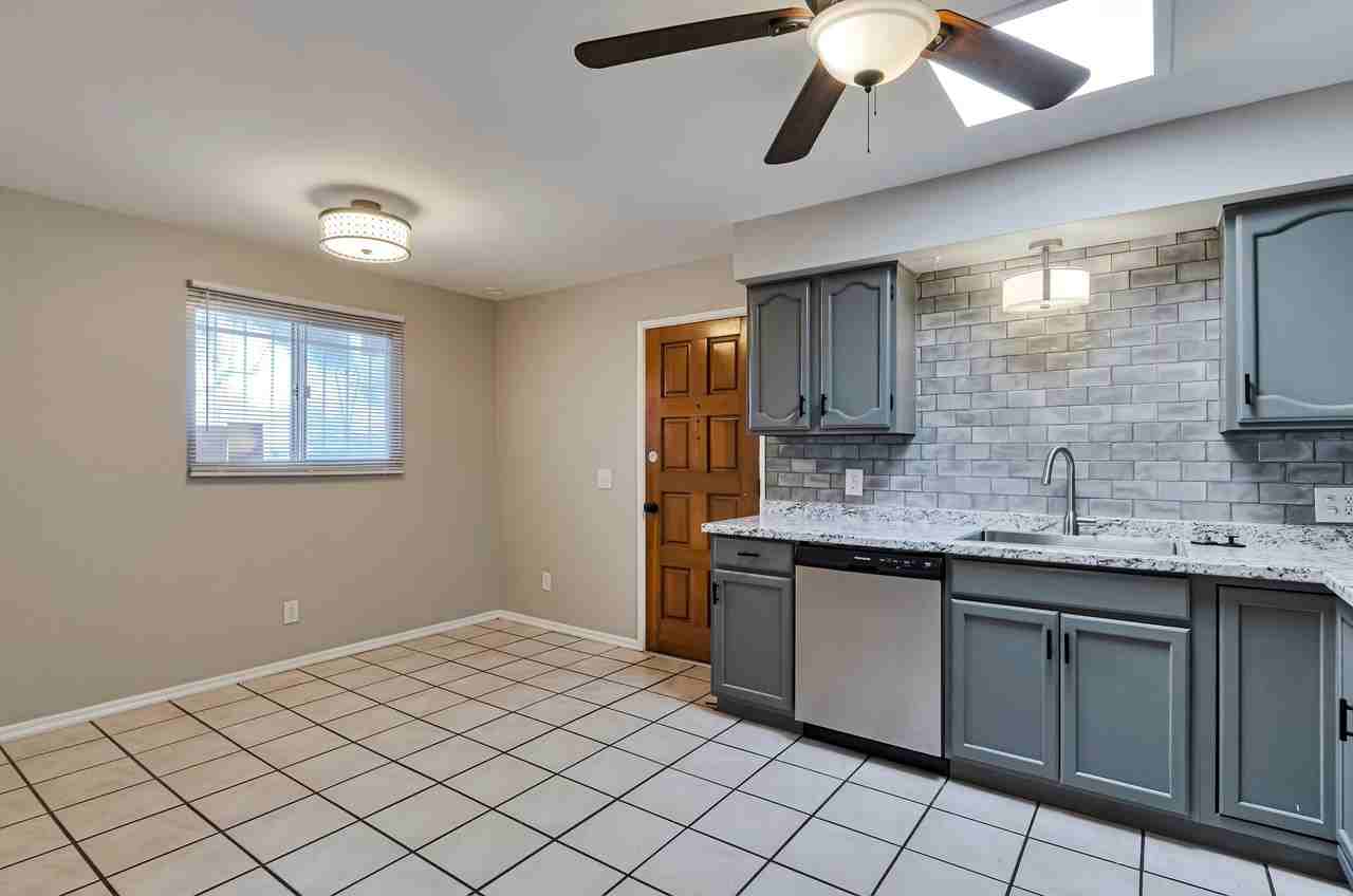 944 N Catalina Ave - Photo 5 of 24