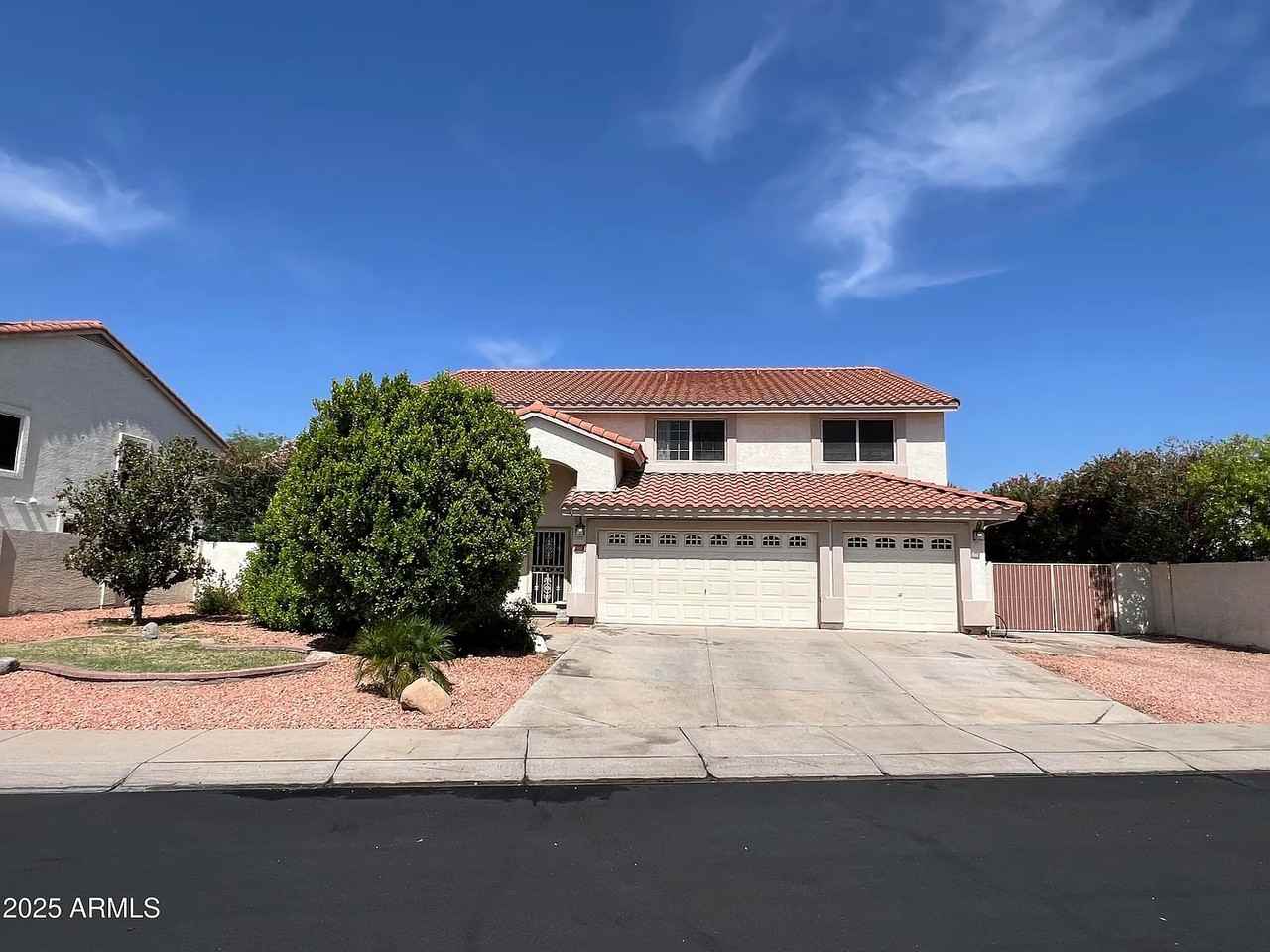 12721 N 58th Dr - Photo 3 of 15