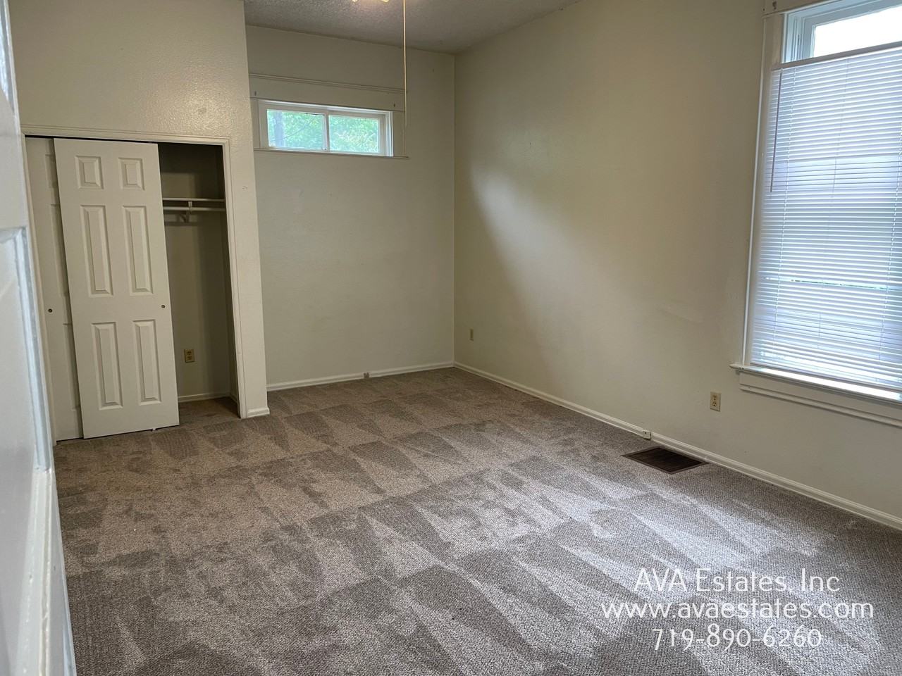 219 E Pitkin Ave - Photo 3 of 7