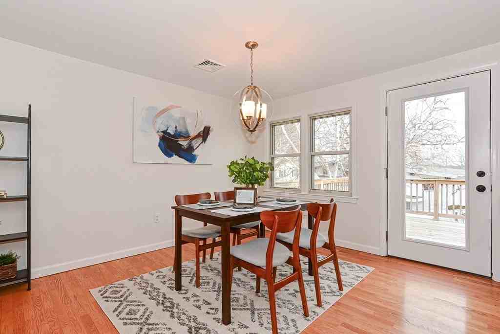 21 Swan Ave #21 - Photo 3 of 40