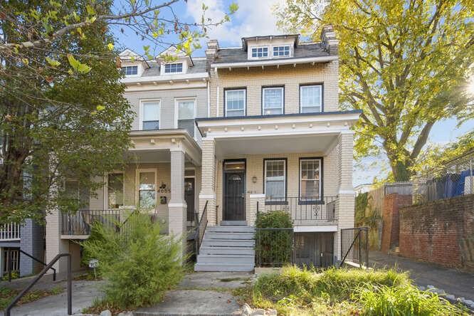 4003 8Th St Nw - Photo 2 of 25