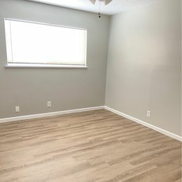 Spanish Oaks Apartments - Photo 7 of 11