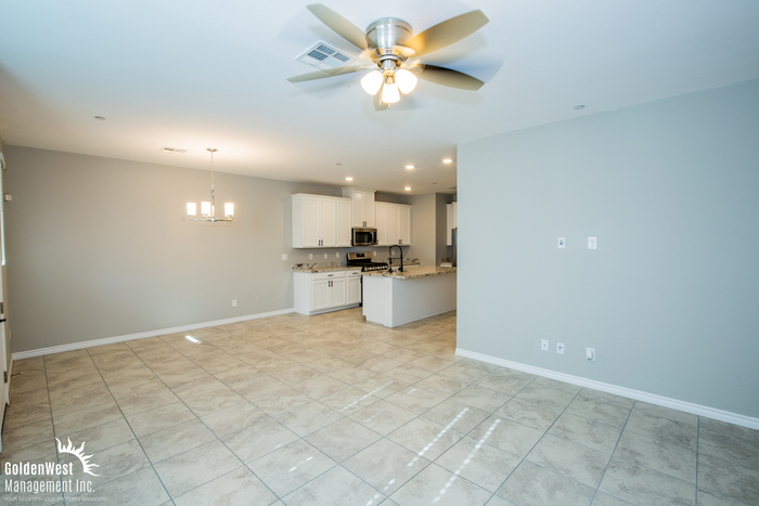 6578 Silver Estates Ave - Photo 2 of 15