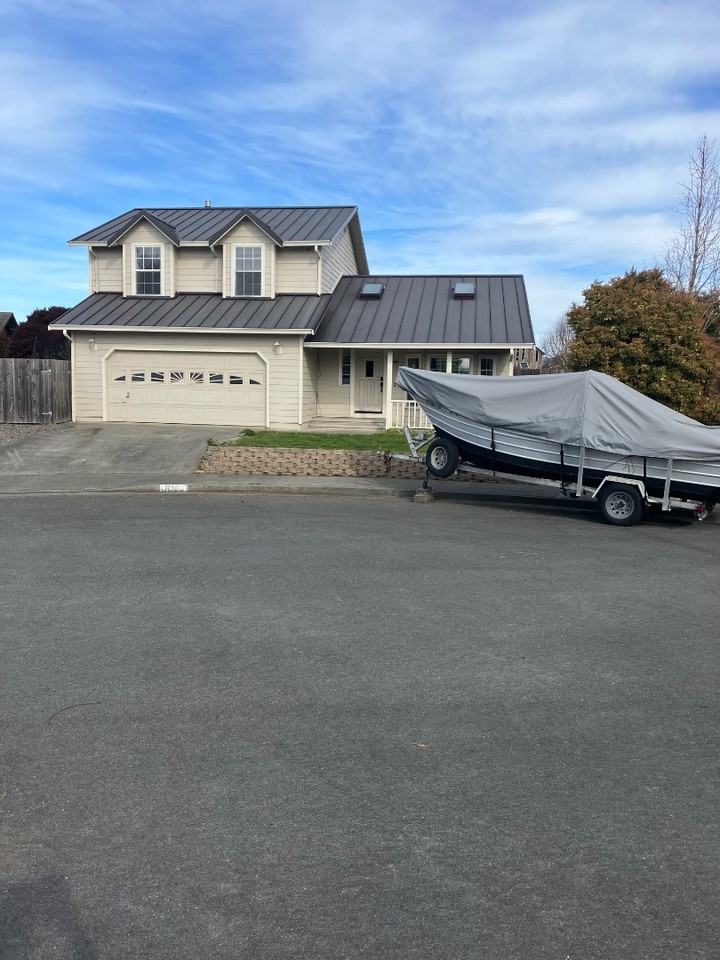 1750 Jessica Ct - Photo 2 of 9