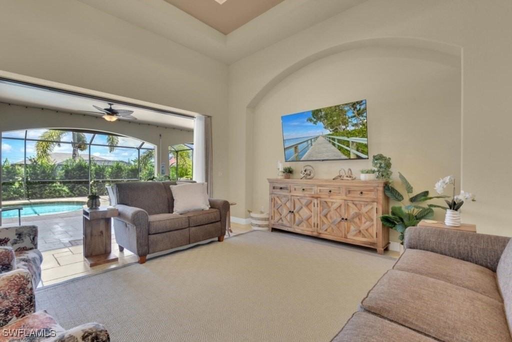 1408 Sw 17th Ave - Photo 4 of 30