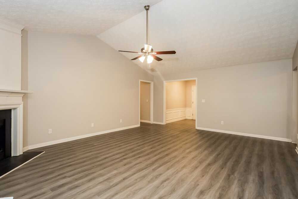8391 Taylor Rd - Photo 5 of 16