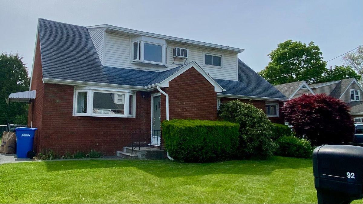 92 Cottage Ave - Photo 2 of 6