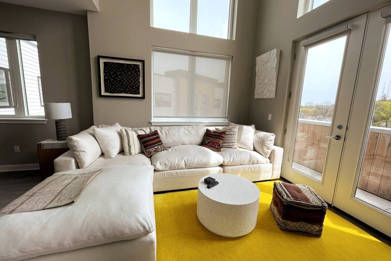 625 Goodman St S #1094671P - Photo 3 of 18