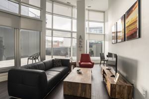 featured image of 1597 Barrington Street