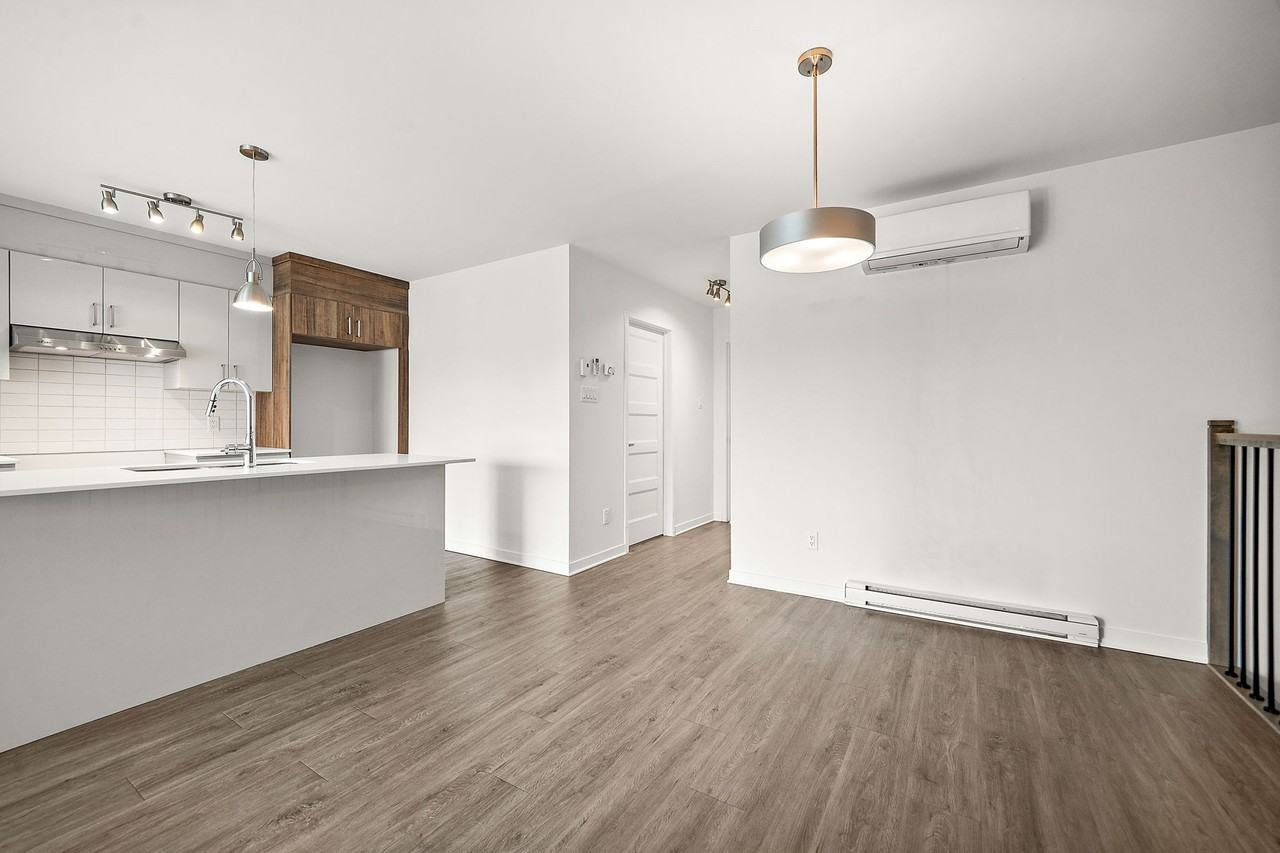 277 rue Angele-Chartrand #B - Photo 2 of 19