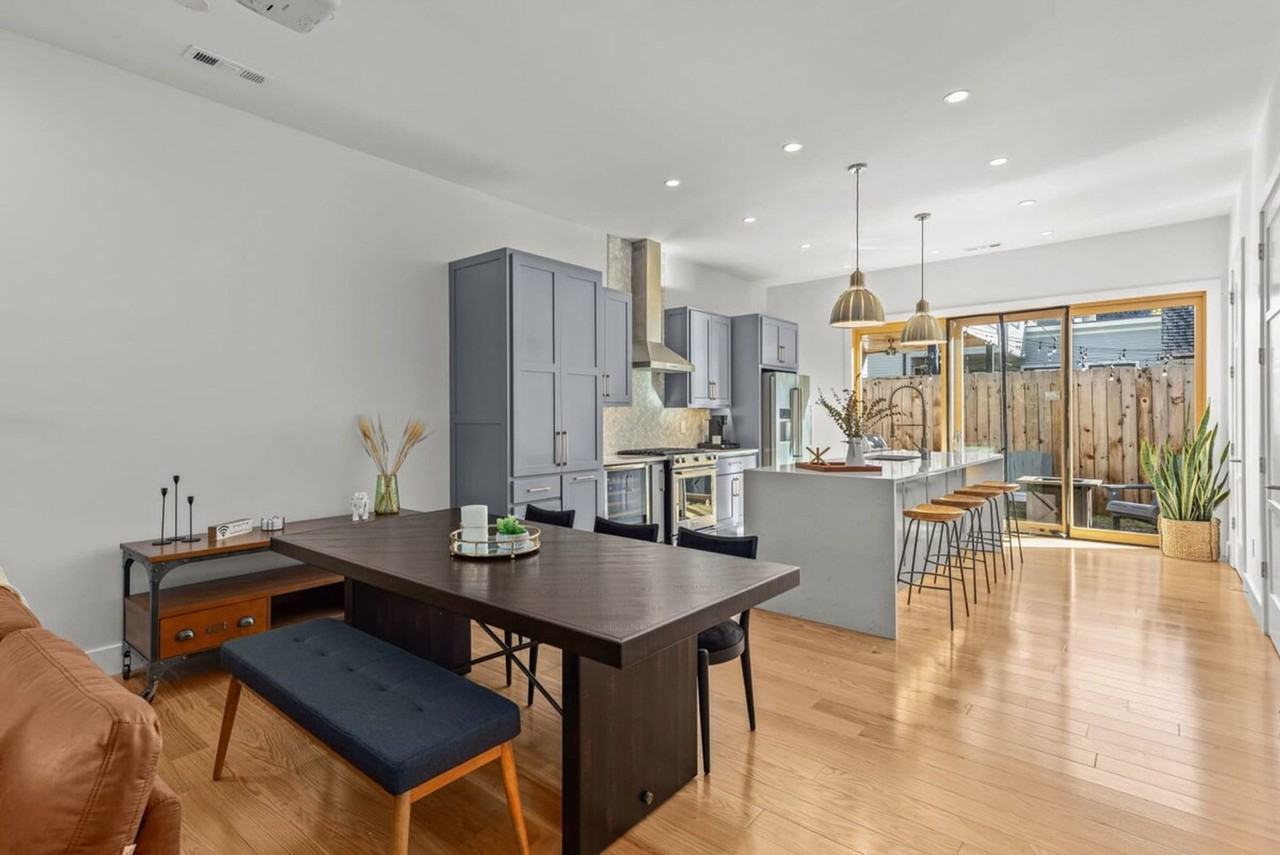 707 Se A St #1241300P - Photo 5 of 32