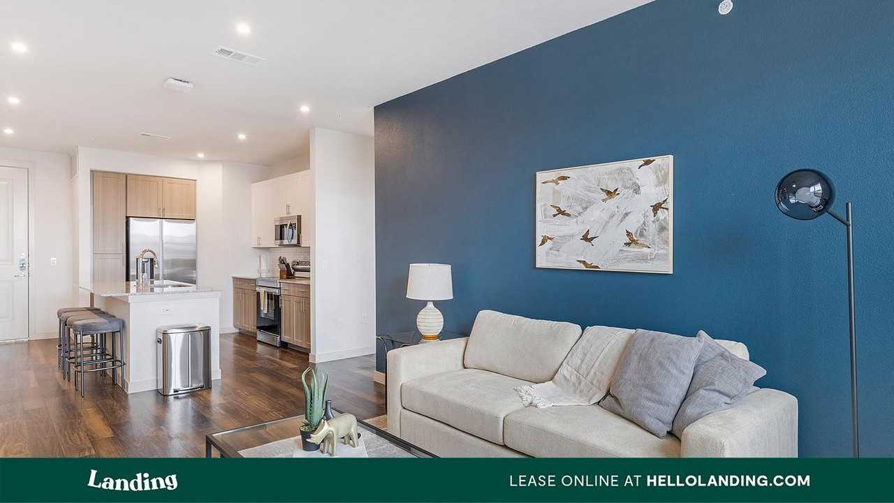 255 Williamsburg Pkwy - Photo 2 of 50