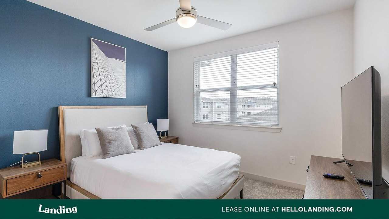 255 Williamsburg Pkwy - Photo 4 of 50