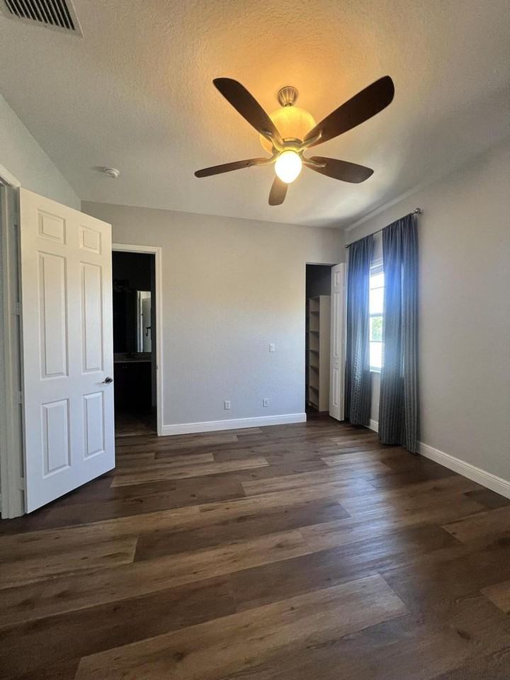 135 Midleton Way - Photo 6 of 16