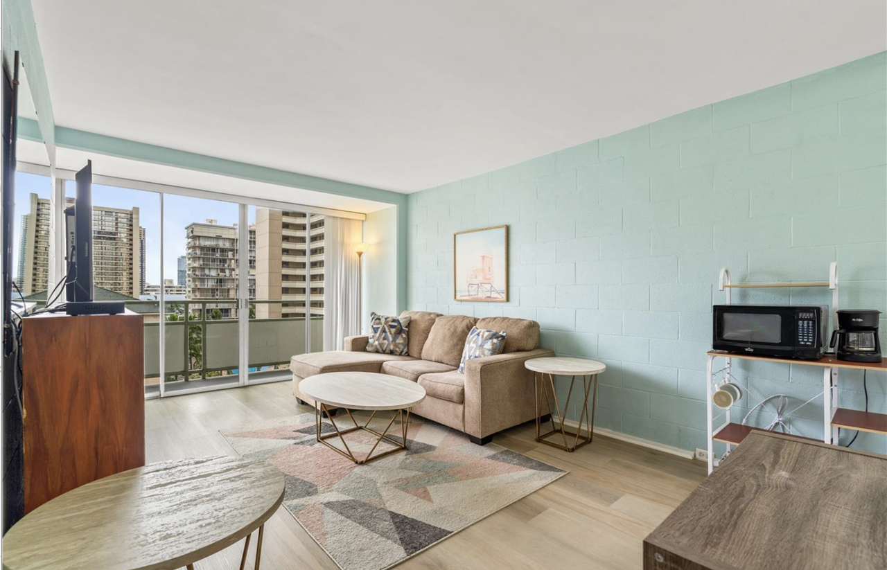 445 Kaiolu St #1 - Photo 5 of 10