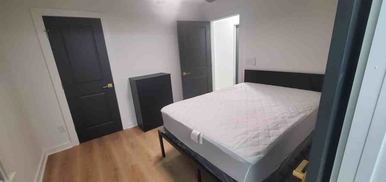 1081 Fair St Sw - Photo 3 of 11