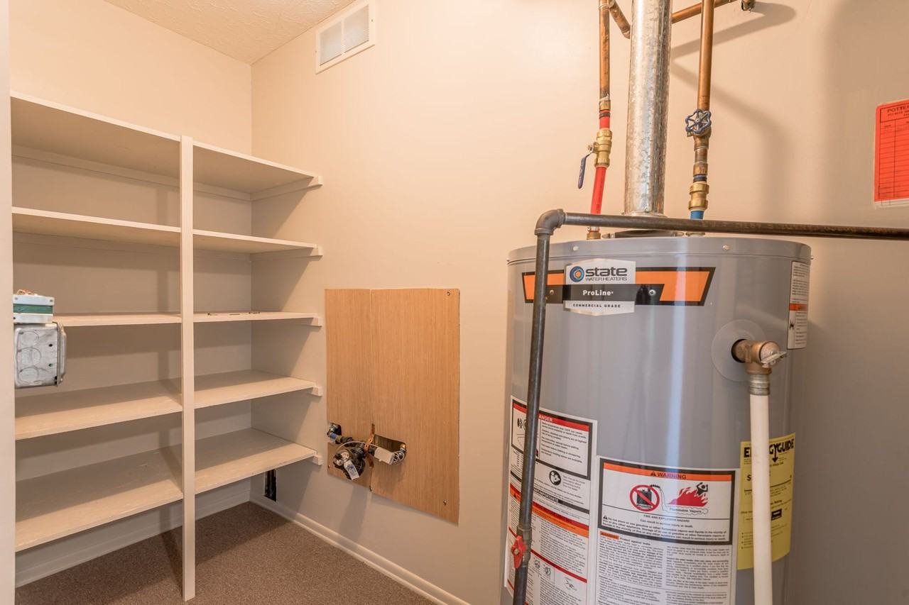 Patriot Corner Apartments I - Photo 4 of 14