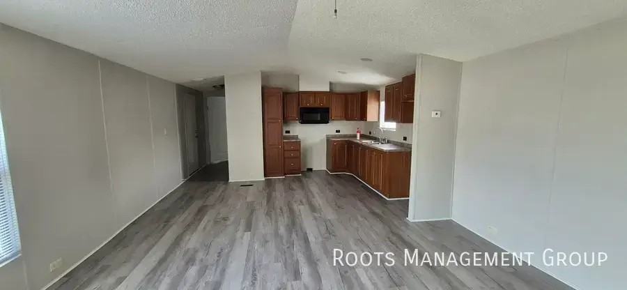 194 Riviera Courts Dr #194 - Photo 3 of 10